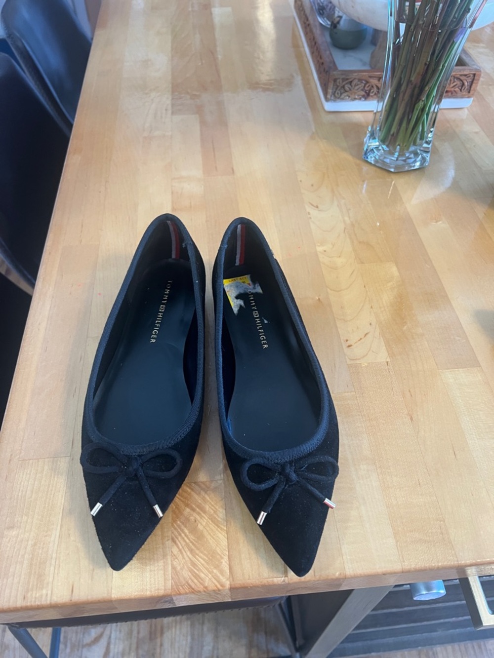 Tommy Hilfiger Black Pointed Bow Flats